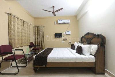 Gallery Cover Image of 1500 Sq.ft 3 BHK Independent House for rent in Velachery for 30000