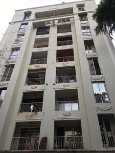 Gallery Cover Image of 1050 Sq.ft 2 BHK Apartment for buy in Malad West for 17500000