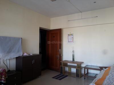 Gallery Cover Image of 745 Sq.ft 1.5 BHK Apartment for rent in Kandivali East for 25000