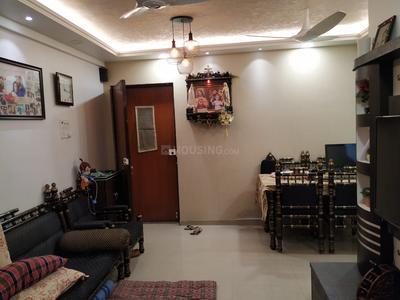 Gallery Cover Image of 650 Sq.ft 1 BHK Apartment for buy in Malad West for 11000000