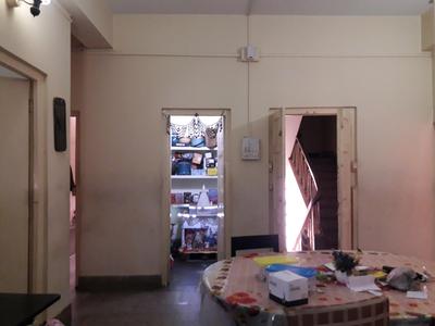 Gallery Cover Image of 1900 Sq.ft 4 BHK Independent Floor for buy in Tollygunge for 8000000
