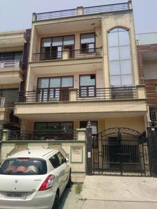 Gallery Cover Image of 2300 Sq.ft 4 BHK Villa for buy in Sector 18 for 19000000