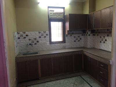 Gallery Cover Image of 800 Sq.ft 2 BHK Apartment for rent in Govindpuram for 5500