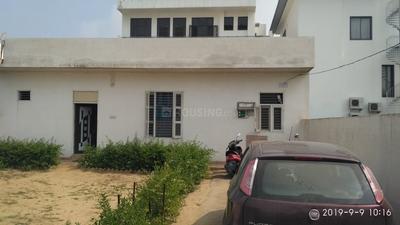 Gallery Cover Image of 3229 Sq.ft 2 BHK Independent House for buy in Sector 4 for 14500000