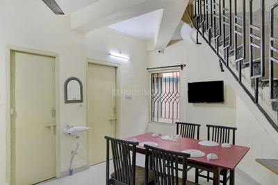 Dining Area Image of Oyo Life Kol1066 in Kasba