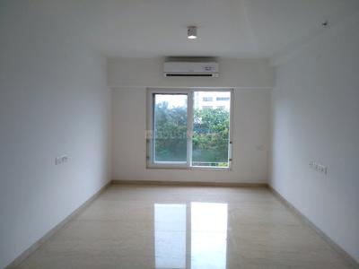 Gallery Cover Image of 1300 Sq.ft 3 BHK Apartment for buy in Bandra East for 52500000