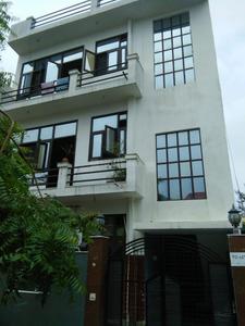 Gallery Cover Image of 1200 Sq.ft 3 BHK Independent Floor for rent in Alpha I Greater Noida for 11000