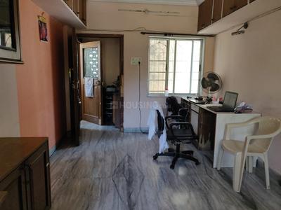 Gallery Cover Image of 990 Sq.ft 3 BHK Apartment for rent in Bandra East for 89000