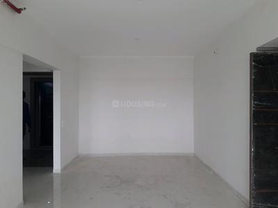 Gallery Cover Image of 1300 Sq.ft 3 BHK Apartment for buy in Malad West for 18600000
