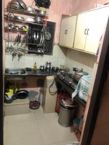 Gallery Cover Image of 624 Sq.ft 1 BHK Independent Floor for buy in Pandav Nagar for 3500000