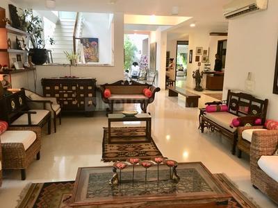 Gallery Cover Image of 4400 Sq.ft 5 BHK Independent House for buy in Chhattarpur for 40000000