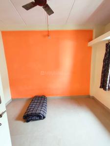Gallery Cover Image of 420 Sq.ft 1 BHK Apartment for rent in Mahada New Tower, Malad West for 14800