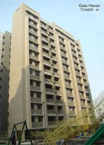 Gallery Cover Image of 1850 Sq.ft 3 BHK Apartment for buy in Khodiyar for 7500000