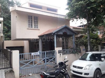 Gallery Cover Image of 2400 Sq.ft 3 BHK Independent House for buy in Basaveshwara Nagar for 37500000