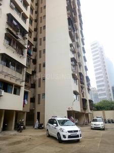 Gallery Cover Image of 637 Sq.ft 1 BHK Apartment for buy in Dadar West for 16500000