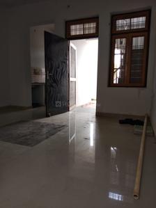 Gallery Cover Image of 702 Sq.ft 1 BHK Independent Floor for buy in Jankipuram Extension for 2500000
