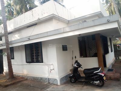 Gallery Cover Image of 850 Sq.ft 2 BHK Independent House for buy in Parammal for 5200000