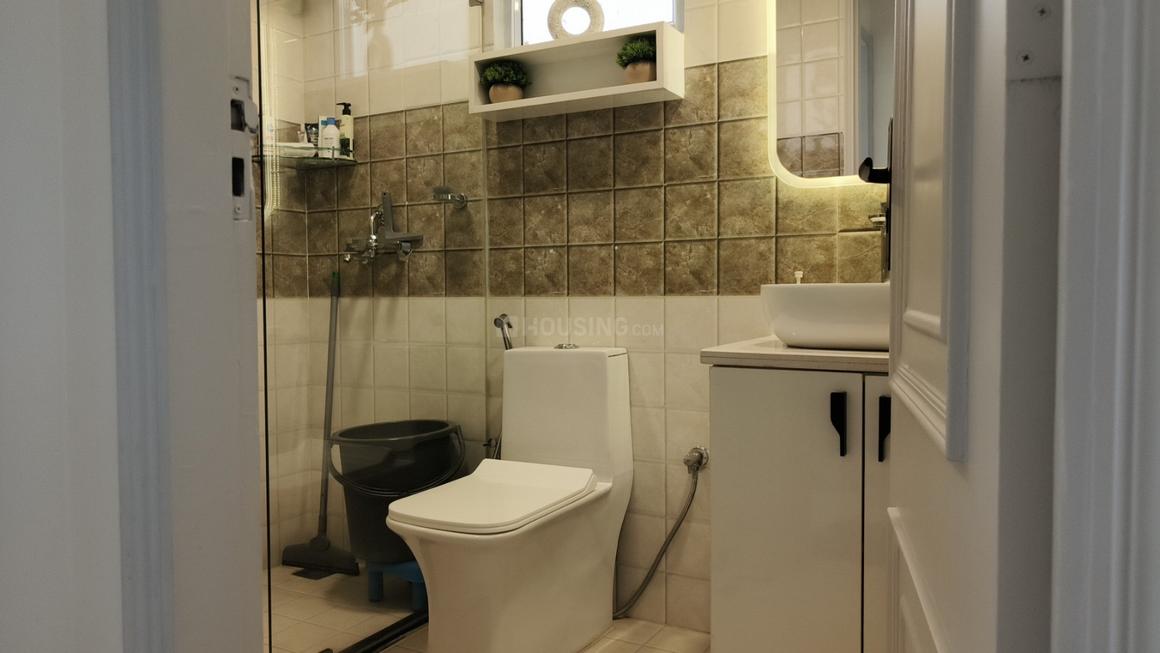 MRG The Balcony - Image 10