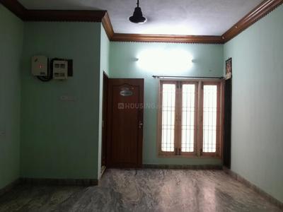 Gallery Cover Image of 1050 Sq.ft 2 BHK Apartment for buy in Vyasarpadi for 6000000