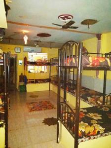 Bedroom Image of Nikunj Dave PG in Borivali East