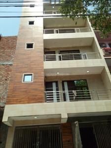 Gallery Cover Image of 540 Sq.ft 1 BHK Independent Floor for buy in Dwarka Mor for 1800000