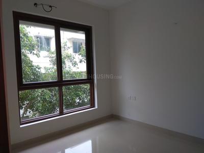 Gallery Cover Image of 1050 Sq.ft 2 BHK Apartment for buy in Thiruvanmiyur for 15000000