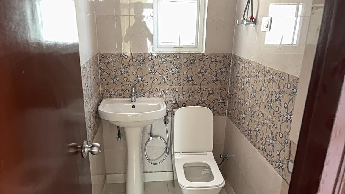 Marina Suites - Image 6