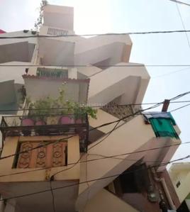 Gallery Cover Image of 500 Sq.ft 1 BHK Independent Floor for buy in Ameerpet for 4000000