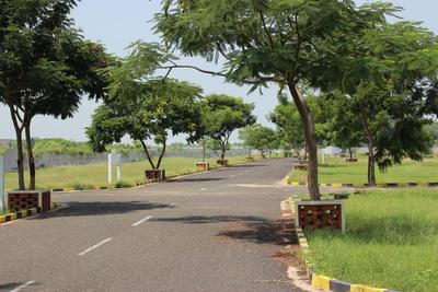Gallery Cover Image of Sq.ft Residential Plot for buy in Tiruvallur for 489300