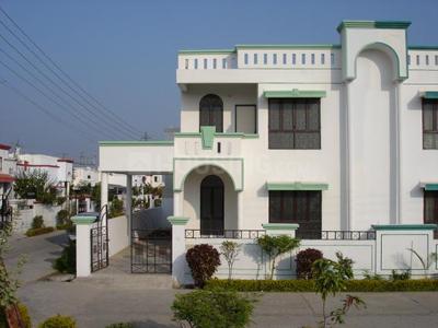 Gallery Cover Image of 900 Sq.ft 1 BHK Independent House for rent in Sector 5 for 12000