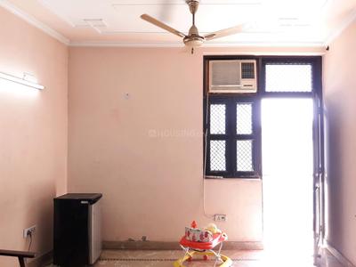 Gallery Cover Image of 450 Sq.ft 1 BHK Independent Floor for buy in Model Town for 4000000