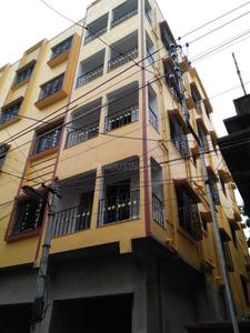 Gallery Cover Image of 800 Sq.ft 2 BHK Independent Floor for buy in Dum Dum Cantonment for 2100000