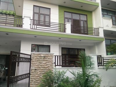 Gallery Cover Image of 1200 Sq.ft 2 BHK Independent Floor for rent in Beta II Greater Noida for 17000
