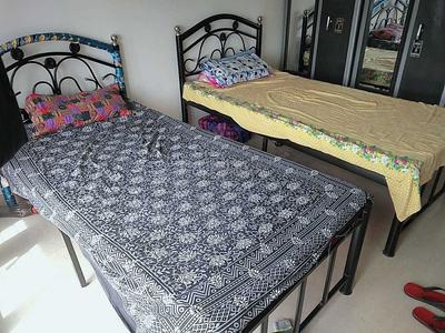 Bedroom Image of PG 4271454 Kandivali West in Kandivali West