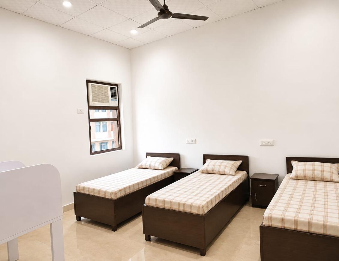 Fully Furnished Triple  Sharing Room  in Nerul
