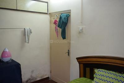 Gallery Cover Image of 520 Sq.ft 2 BHK Apartment for rent in Fort for 38000