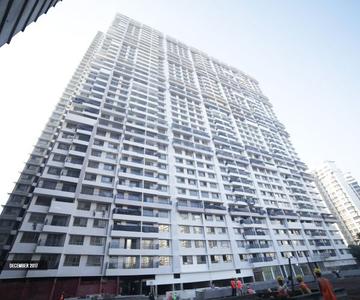 Gallery Cover Image of 1650 Sq.ft 3 BHK Apartment for buy in Malad East for 34000000