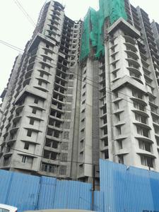 Gallery Cover Image of 1050 Sq.ft 2 BHK Apartment for buy in Malad West for 13300000