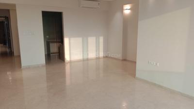 Gallery Cover Image of 1000 Sq.ft 2 BHK Apartment for buy in Bandra West for 64100000