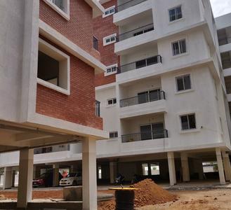 Gallery Cover Image of 1280 Sq.ft 2 BHK Apartment for buy in Narsingi for 6260000