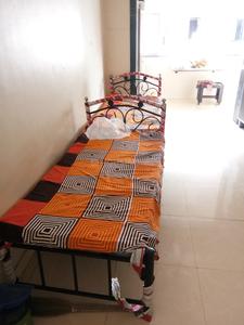 Gallery Cover Image of 975 Sq.ft 2 BHK Apartment for rent in Colaba for 25000