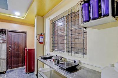 Kitchen Image of Oyo Life Blr1832 Marathahalli in Marathahalli