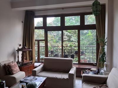 Gallery Cover Image of 1350 Sq.ft 3 BHK Apartment for buy in Lodi Estate for 125000000