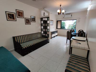 Gallery Cover Image of 650 Sq.ft 1 BHK Independent House for rent in Moon Reach, Prabhadevi for 50000