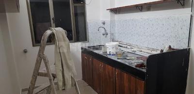 Gallery Cover Image of 750 Sq.ft 2 BHK Apartment for rent in Malad West for 32000