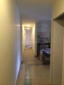 Gallery Cover Image of 1000 Sq.ft 3 BHK Apartment for buy in Khar West for 40000000
