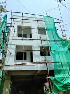 Gallery Cover Image of 1020 Sq.ft 2 BHK Apartment for buy in Mylapore for 12750000