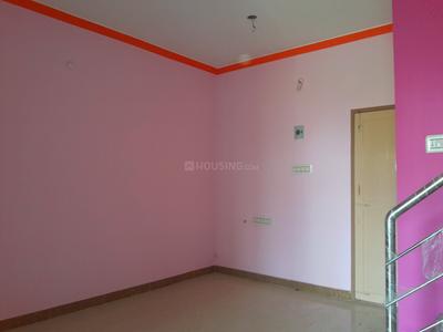 Gallery Cover Image of 1200 Sq.ft 2 BHK Independent House for buy in Kolathur for 5700000