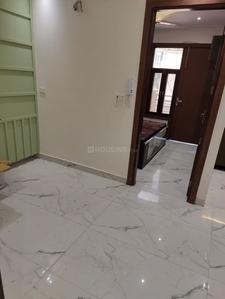 BHK Flat for rent in Dwarka Mor, South West Delhi 700 Sqft