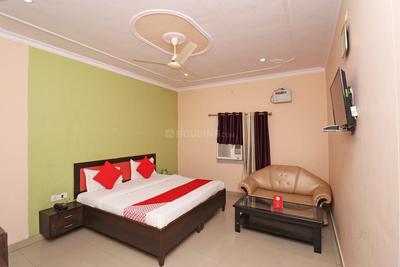 Gallery Cover Image of 500 Sq.ft 1 BHK Independent House for buy in Jaunapur for 1600000